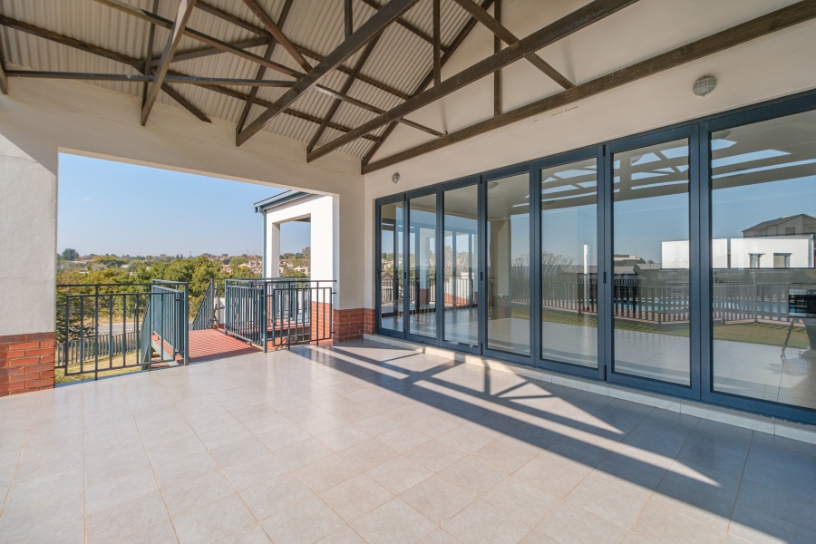 1 Bedroom Property for Sale in North Riding Gauteng