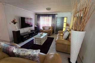 7 Bedroom Property for Sale in Doornpoort Gauteng