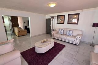 7 Bedroom Property for Sale in Doornpoort Gauteng