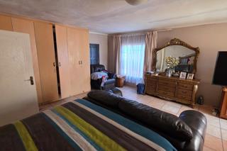 7 Bedroom Property for Sale in Doornpoort Gauteng