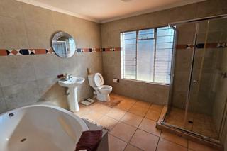 7 Bedroom Property for Sale in Doornpoort Gauteng