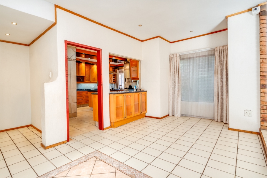 3 Bedroom Property for Sale in Sunninghill Gauteng