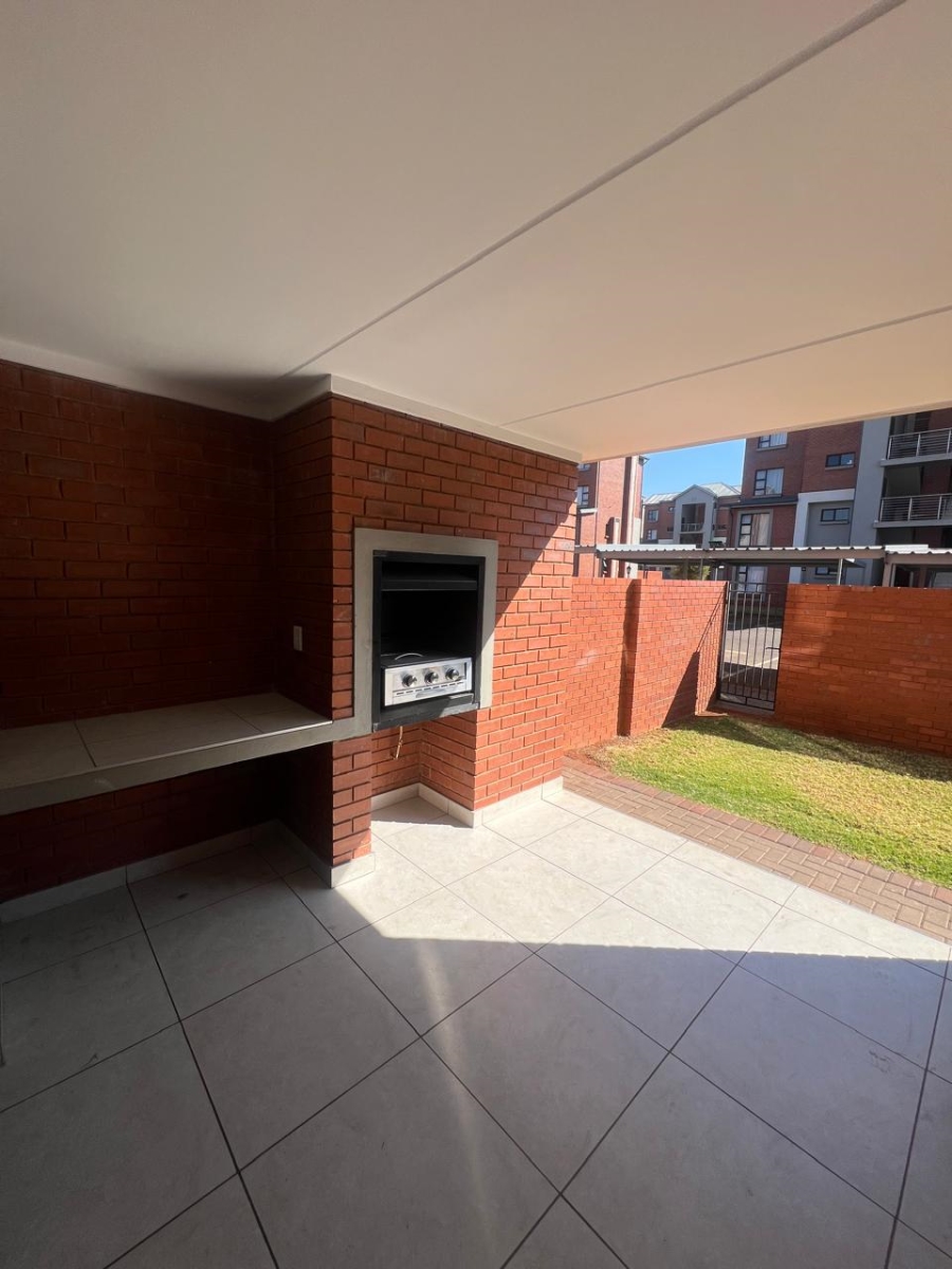 To Let 2 Bedroom Property for Rent in Hereford Estate Gauteng