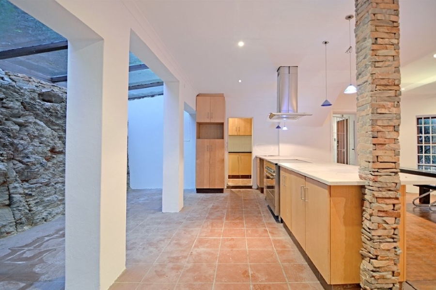 3 Bedroom Property for Sale in Mountain View Gauteng