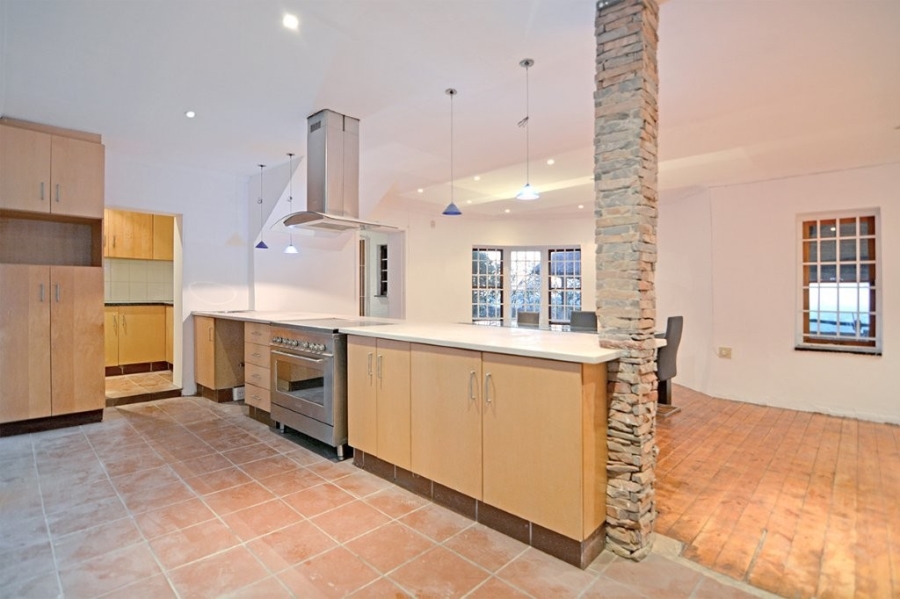 3 Bedroom Property for Sale in Mountain View Gauteng
