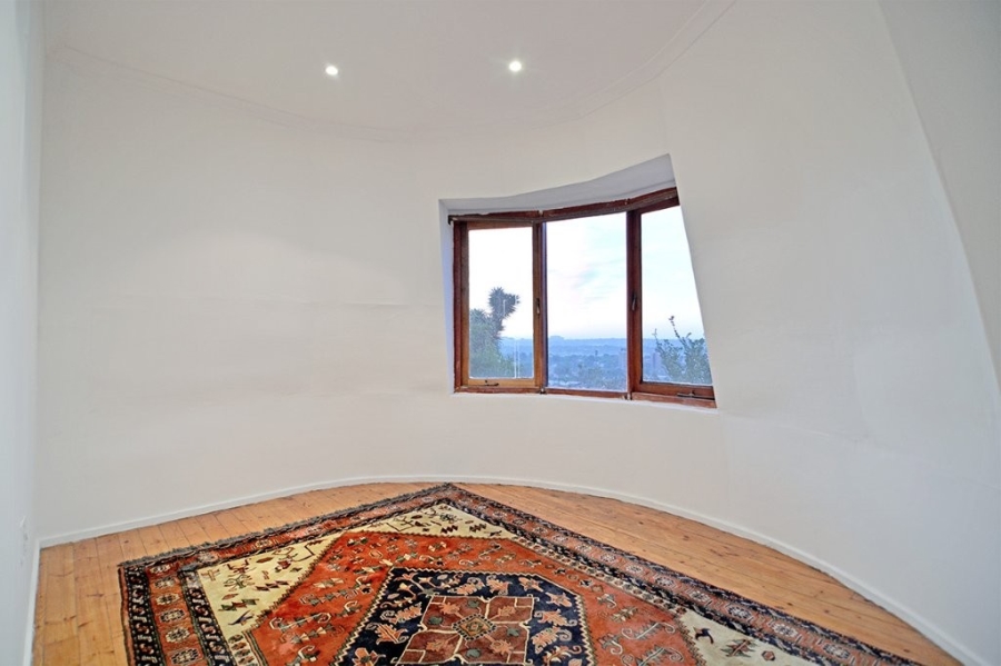 3 Bedroom Property for Sale in Mountain View Gauteng