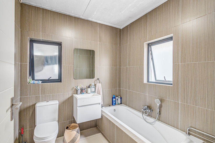 2 Bedroom Property for Sale in Kyalami Ridge Gauteng