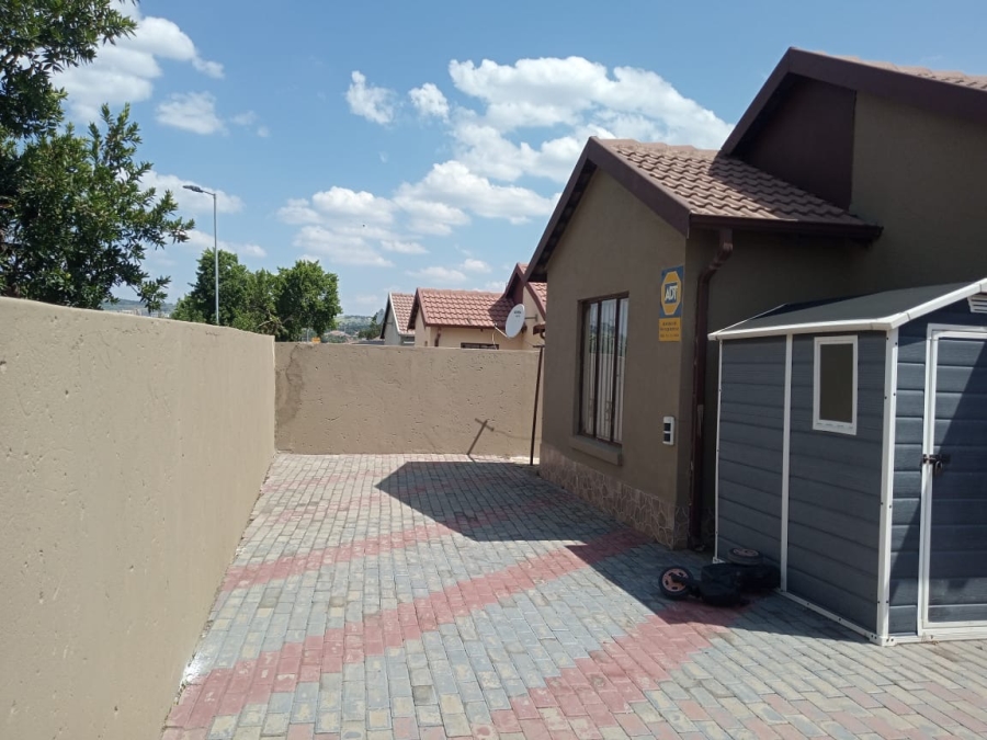 3 Bedroom Property for Sale in Elandspoort Gauteng