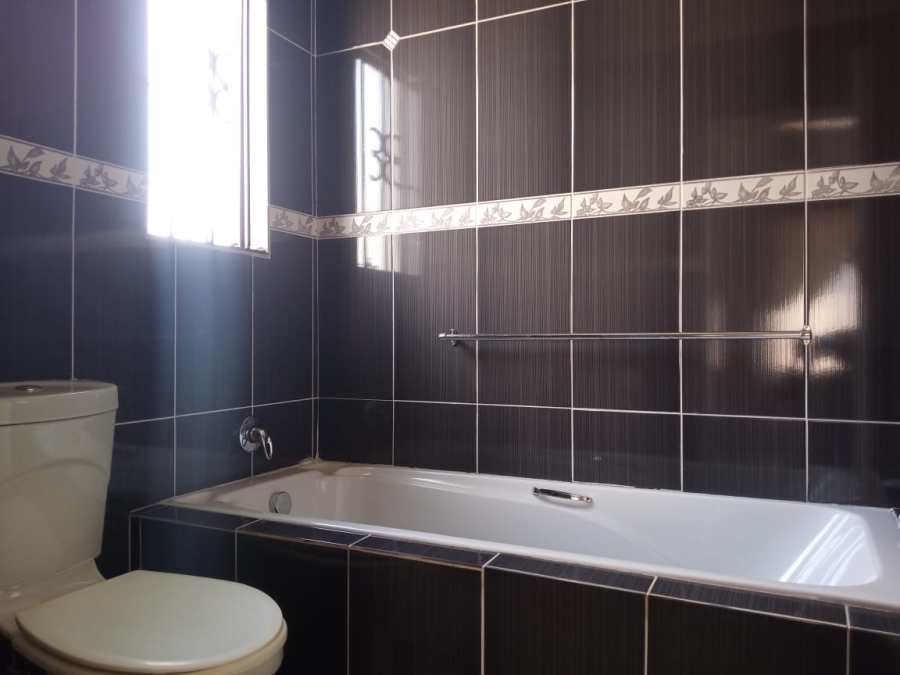 3 Bedroom Property for Sale in Elandspoort Gauteng