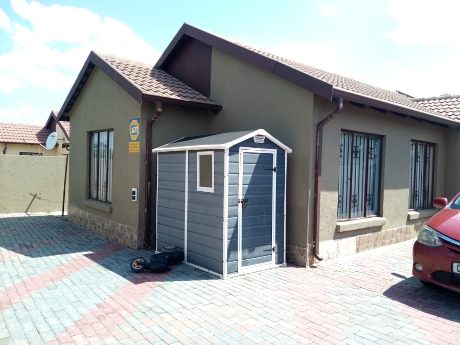 3 Bedroom Property for Sale in Elandspoort Gauteng