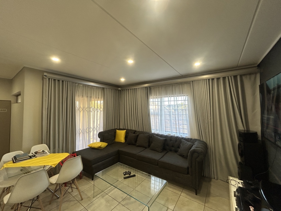 3 Bedroom Property for Sale in Lotus Gardens Gauteng