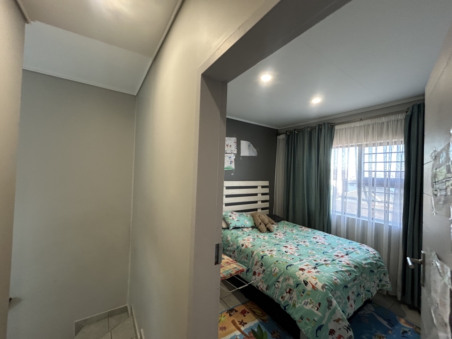 3 Bedroom Property for Sale in Lotus Gardens Gauteng