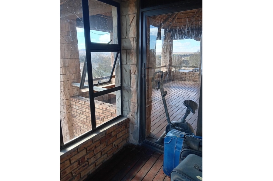 3 Bedroom Property for Sale in Vaaloewer Gauteng
