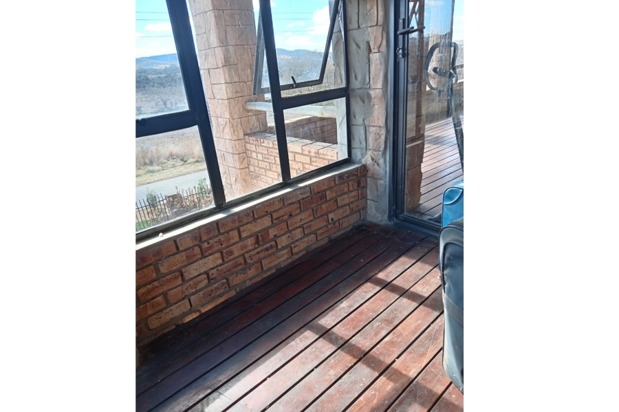 3 Bedroom Property for Sale in Vaaloewer Gauteng