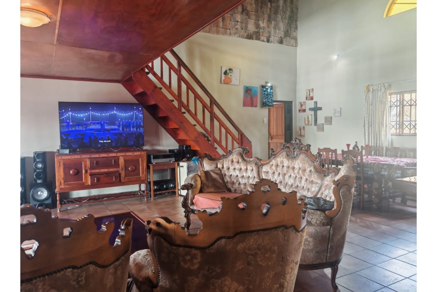 3 Bedroom Property for Sale in Vaaloewer Gauteng