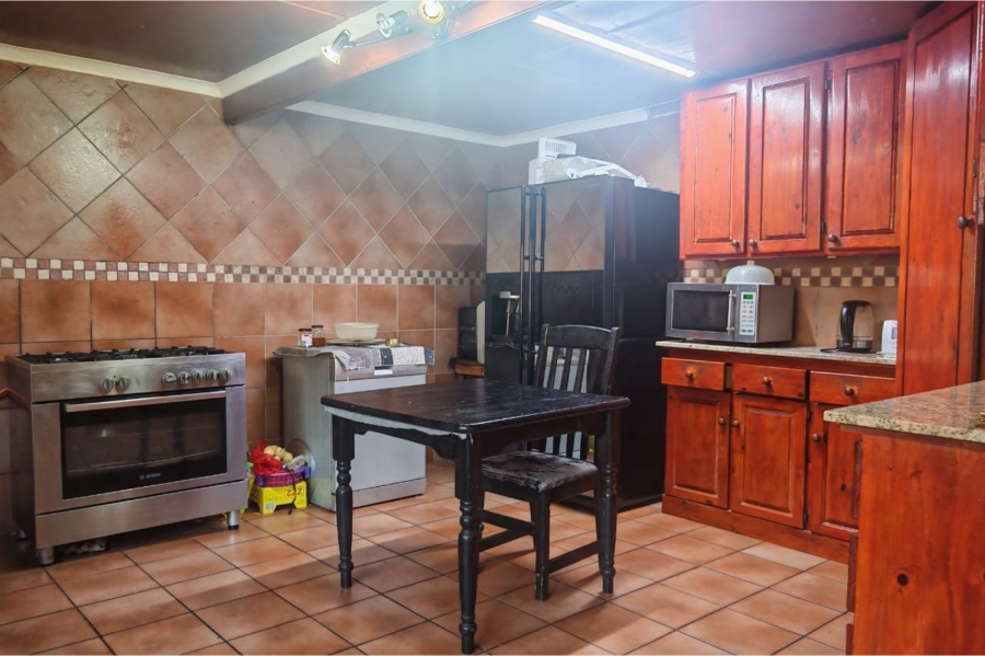 3 Bedroom Property for Sale in Vaaloewer Gauteng