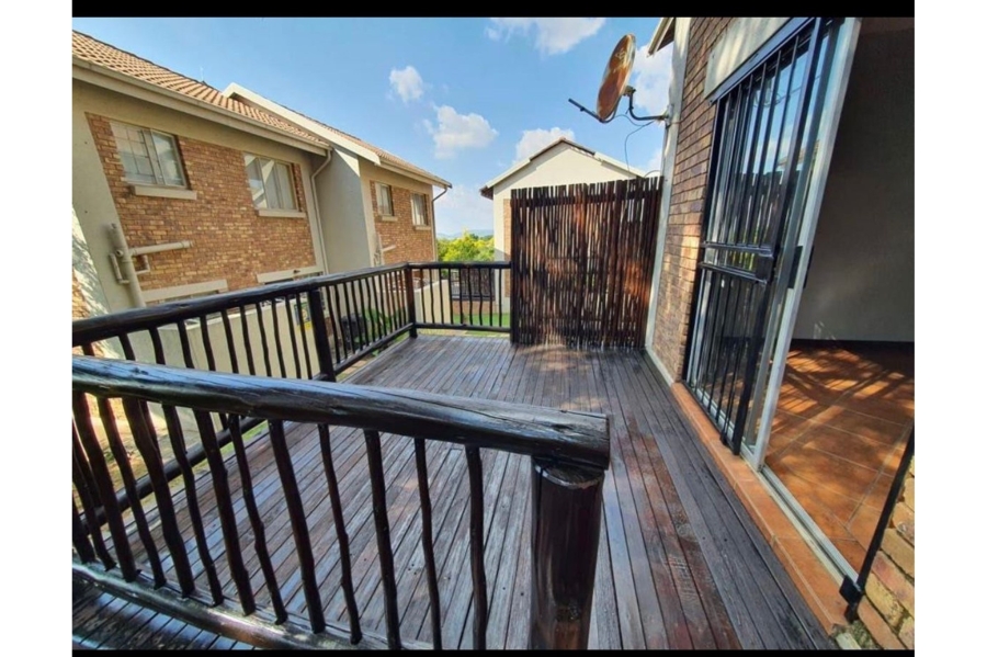 2 Bedroom Property for Sale in La Montagne Gauteng
