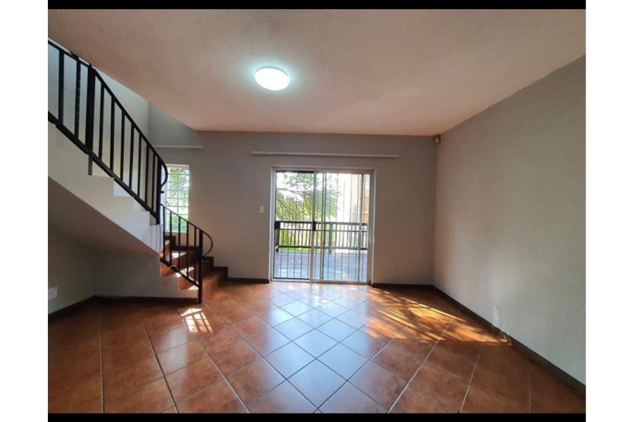 2 Bedroom Property for Sale in La Montagne Gauteng