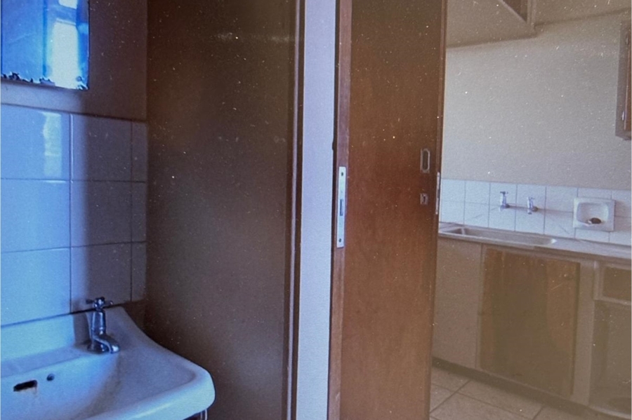 1 Bedroom Property for Sale in Pretoria Central Gauteng