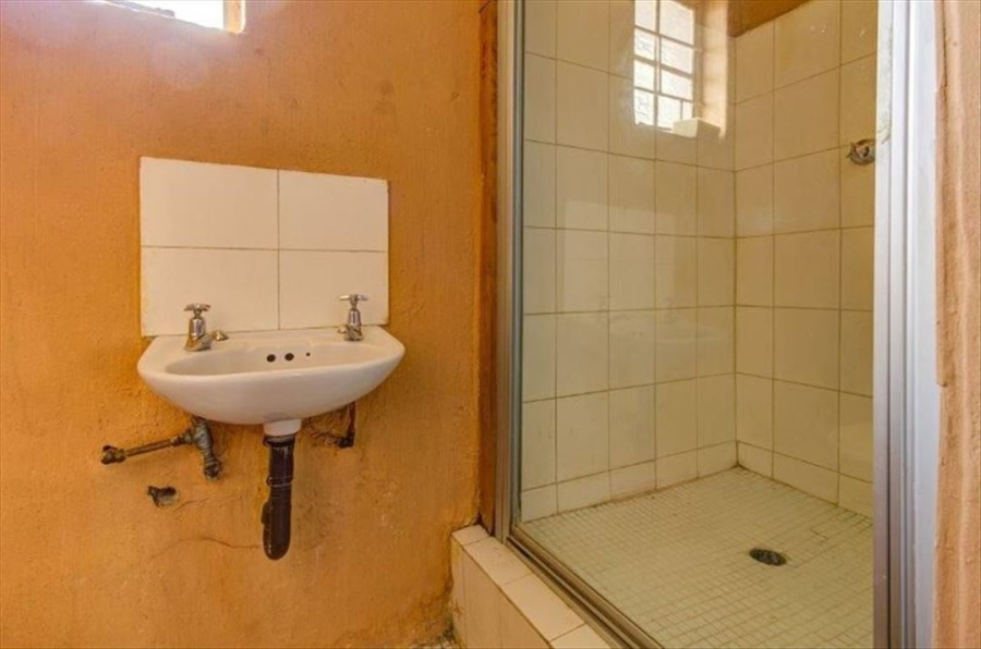 5 Bedroom Property for Sale in Esther Park Gauteng
