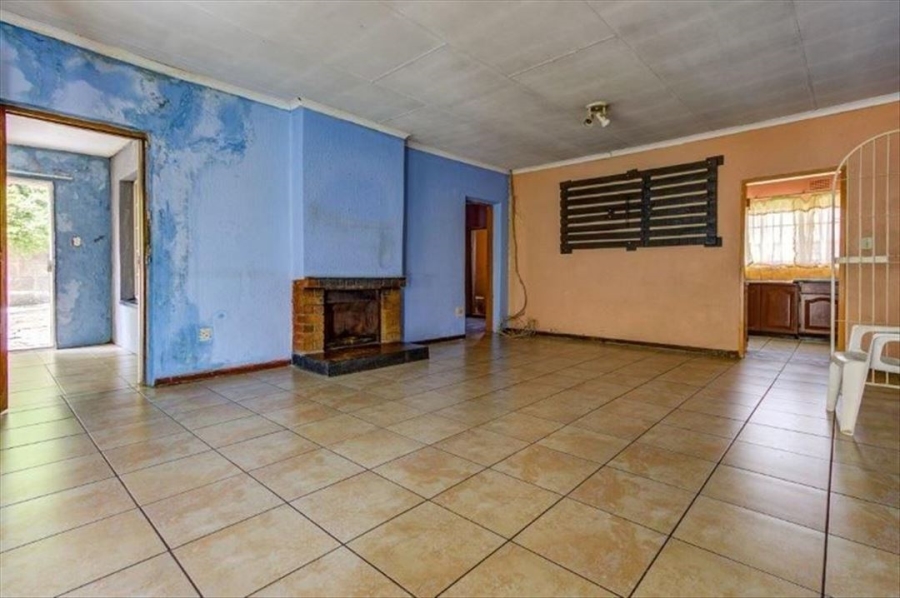 5 Bedroom Property for Sale in Esther Park Gauteng