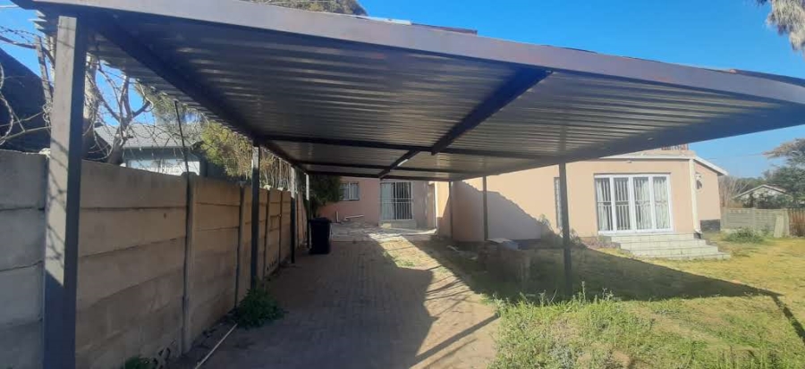 5 Bedroom Property for Sale in Esther Park Gauteng