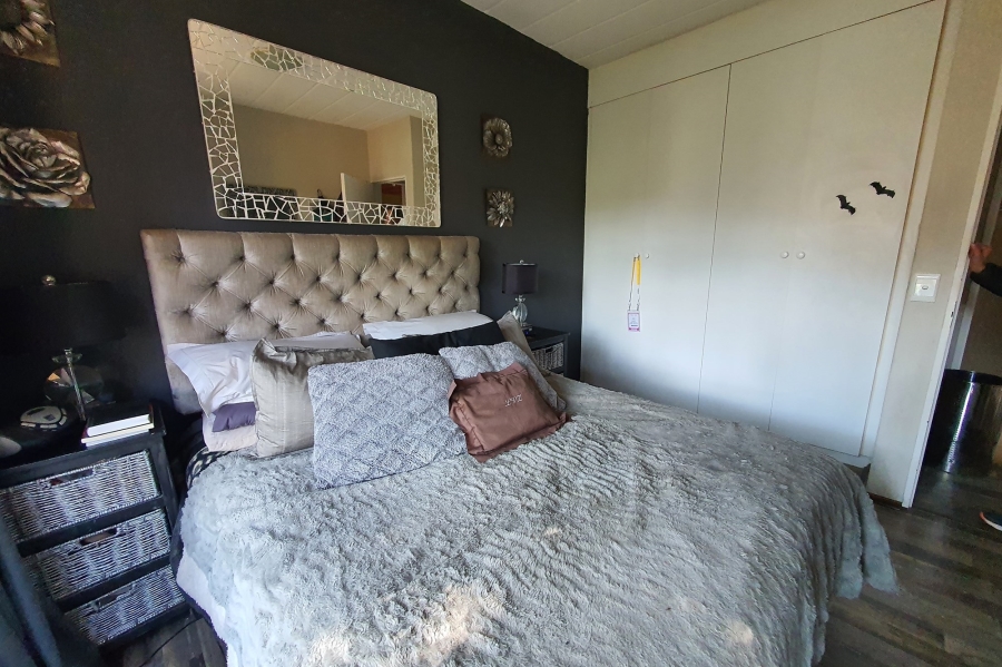 1 Bedroom Property for Sale in Douglasdale Gauteng