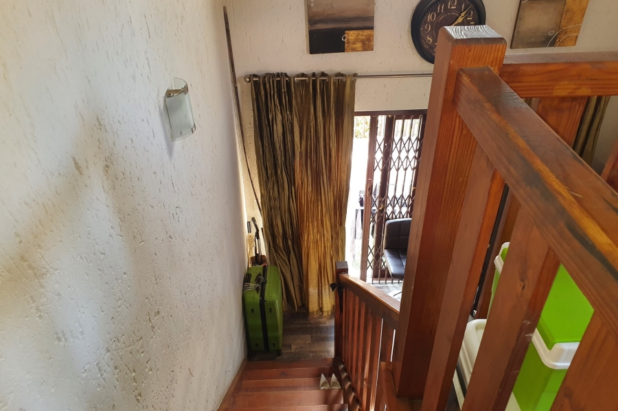 1 Bedroom Property for Sale in Douglasdale Gauteng