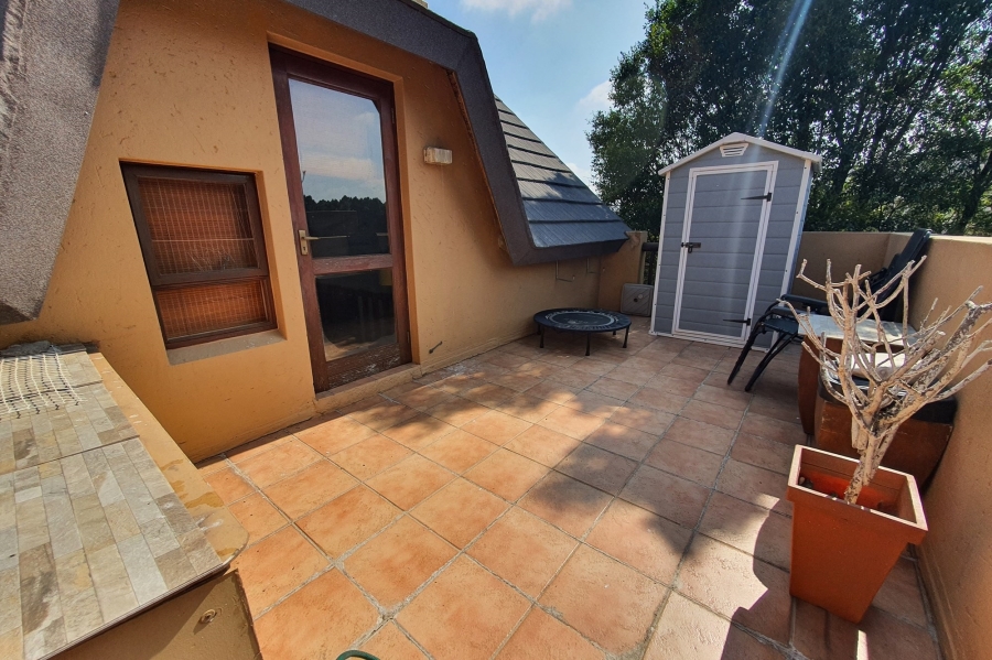 1 Bedroom Property for Sale in Douglasdale Gauteng