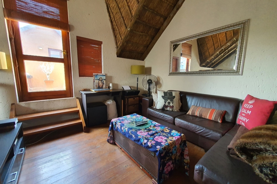 1 Bedroom Property for Sale in Douglasdale Gauteng
