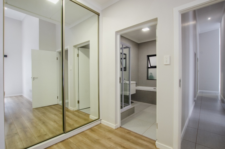 2 Bedroom Property for Sale in Equestria Gauteng