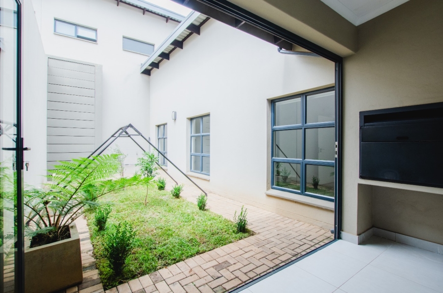 2 Bedroom Property for Sale in Equestria Gauteng