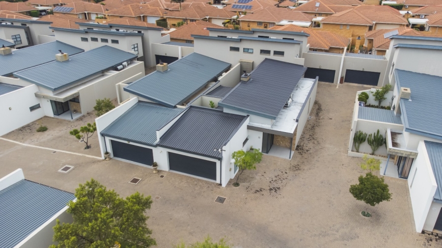 2 Bedroom Property for Sale in Equestria Gauteng