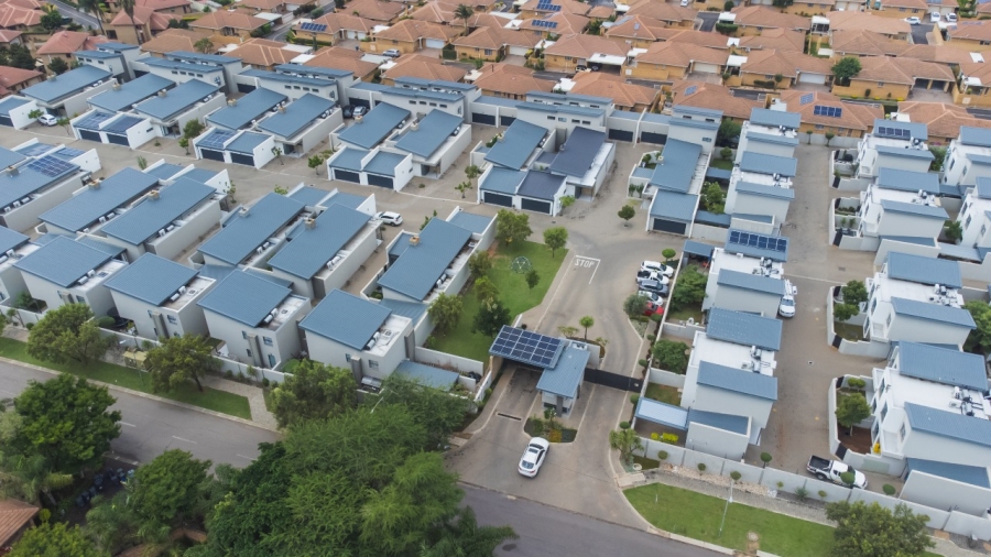 2 Bedroom Property for Sale in Equestria Gauteng