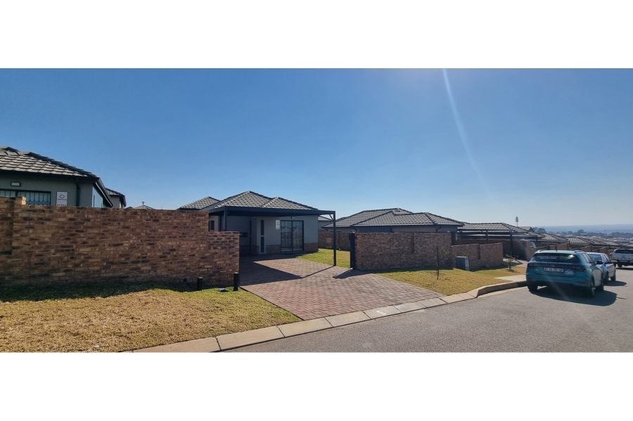 3 Bedroom Property for Sale in Cosmo City Gauteng