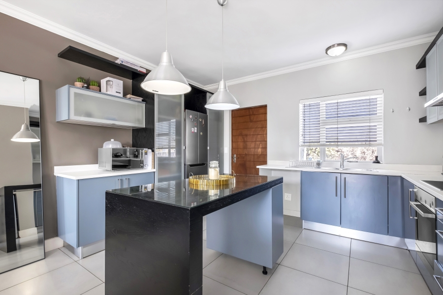 2 Bedroom Property for Sale in Wendywood Gauteng
