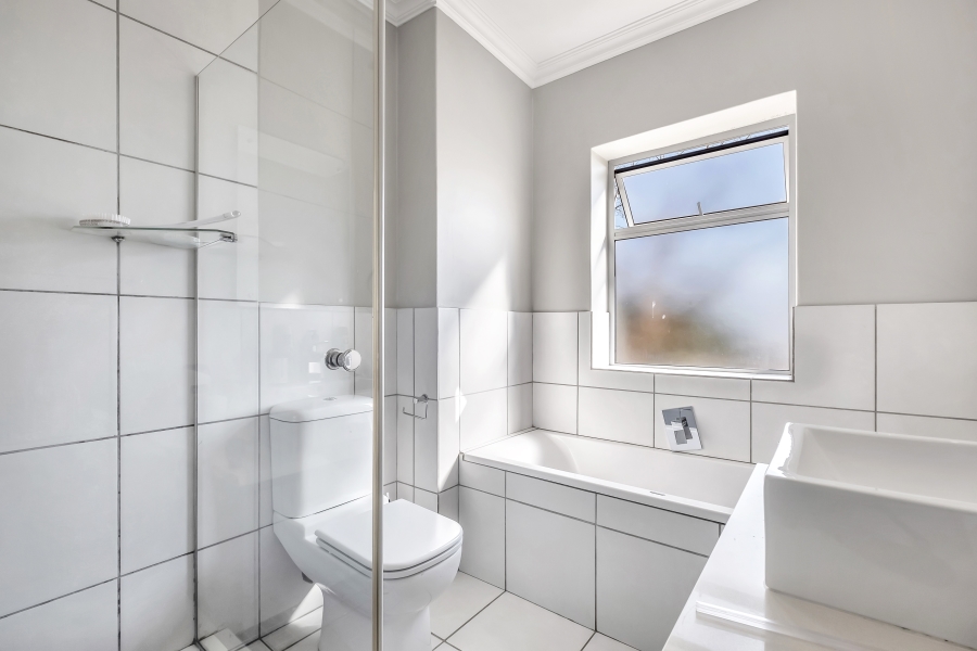 2 Bedroom Property for Sale in Wendywood Gauteng