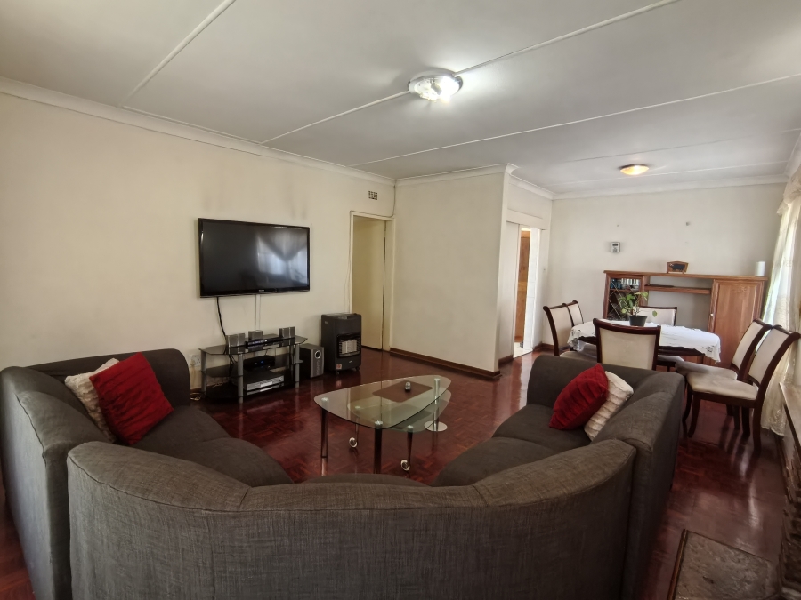 3 Bedroom Property for Sale in Edenvale Central Gauteng