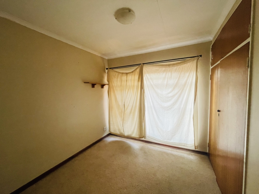 3 Bedroom Property for Sale in Falcon Ridge Gauteng