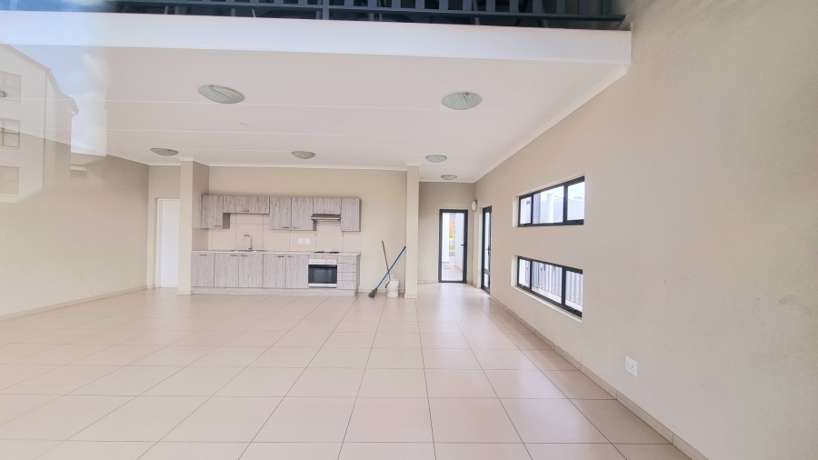 To Let 2 Bedroom Property for Rent in Erand Gardens Gauteng