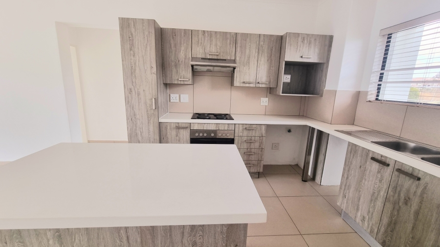 To Let 2 Bedroom Property for Rent in Erand Gardens Gauteng