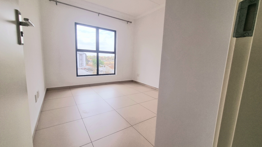 To Let 2 Bedroom Property for Rent in Erand Gardens Gauteng