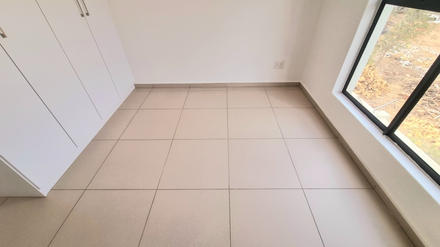 To Let 2 Bedroom Property for Rent in Erand Gardens Gauteng