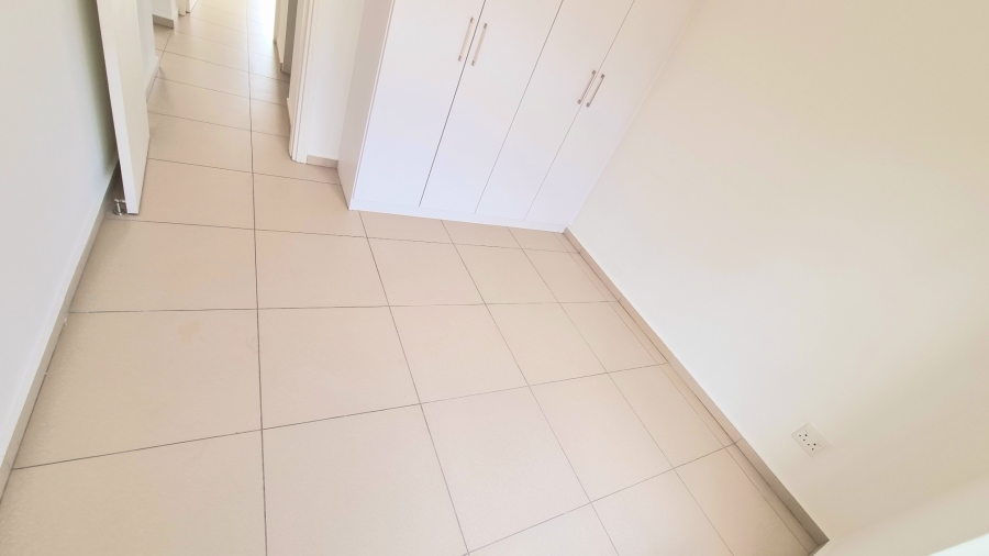 To Let 2 Bedroom Property for Rent in Erand Gardens Gauteng