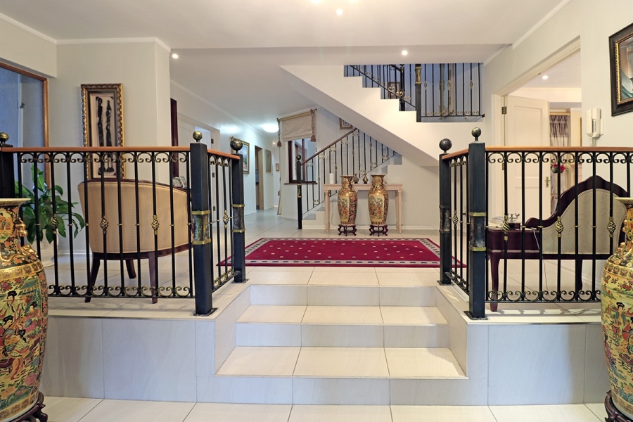6 Bedroom Property for Sale in Bryanston Gauteng