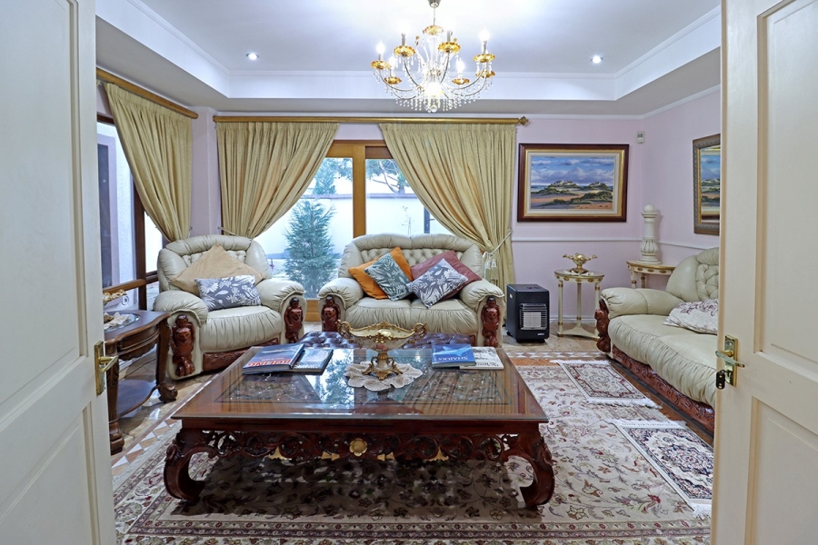 6 Bedroom Property for Sale in Bryanston Gauteng