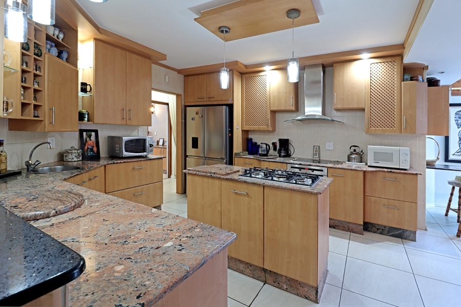 6 Bedroom Property for Sale in Bryanston Gauteng