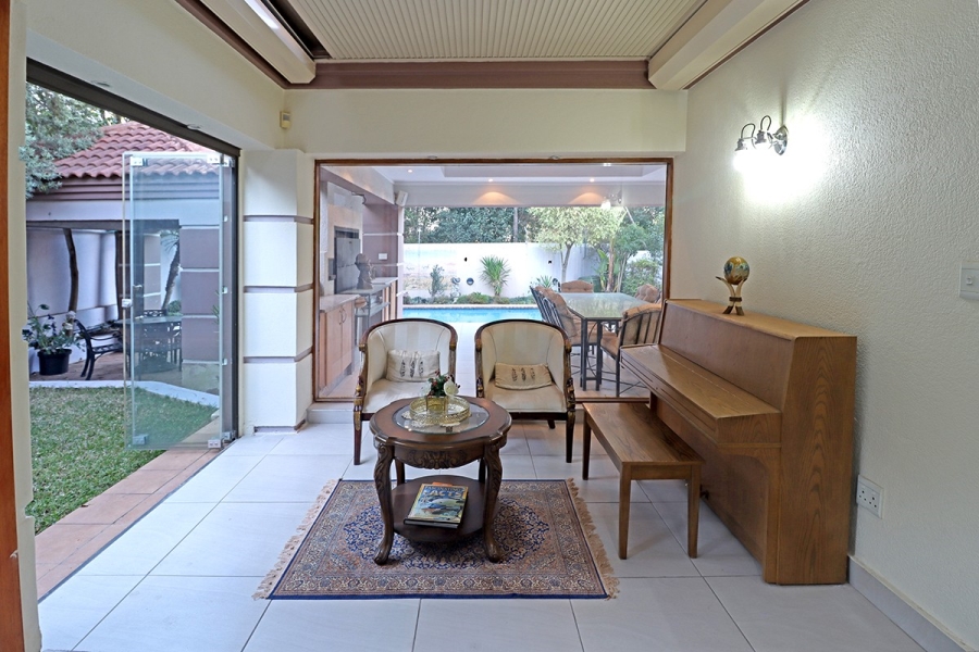 6 Bedroom Property for Sale in Bryanston Gauteng