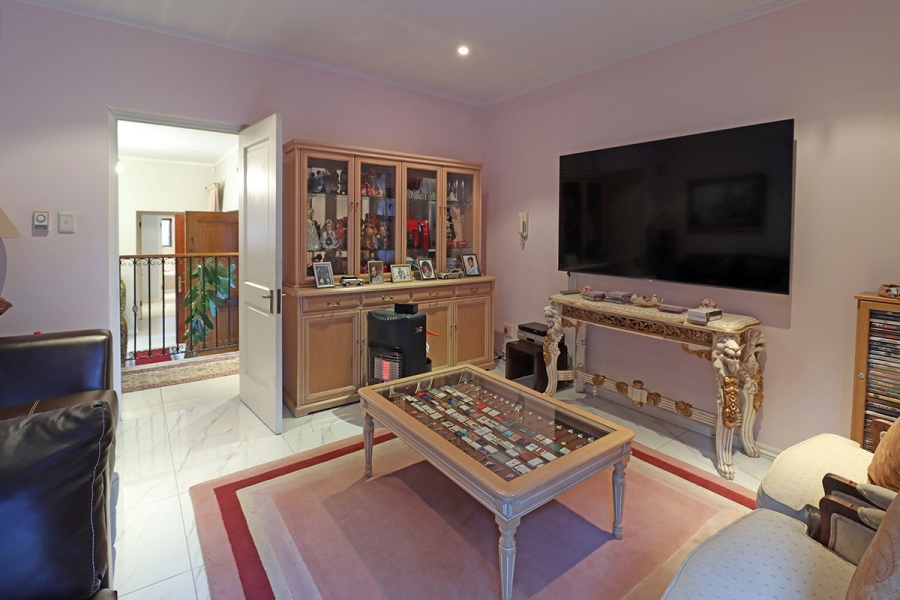 6 Bedroom Property for Sale in Bryanston Gauteng