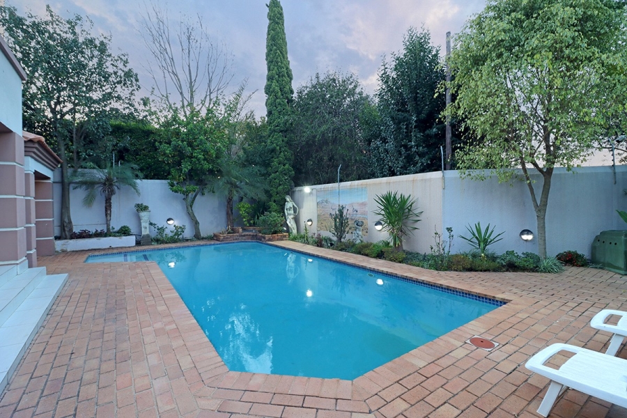 6 Bedroom Property for Sale in Bryanston Gauteng